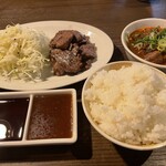 焼肉ホルモン 在市 - 焼肉定食1200円