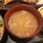 一夜干しと海鮮丼 できたて屋 - 