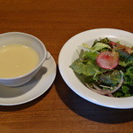 KITCHEN TSUNAGU - 薩摩芋のスープと野菜サラダ