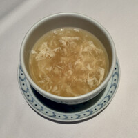 赤坂璃宮 赤坂本店 - 蟹肉入りふかひれスープ