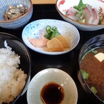 茶飯事 - 海老真丈膳1900円