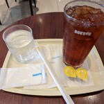 ドトールコーヒーショップ - アイスティーのM¥305-