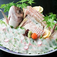 祝い鯛の姿造りと宮崎牛や熊本馬刺しコース