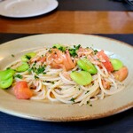 Fossetta - 桜海老空豆トマトのアーリオオーリオ