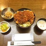 助六 - とりカツ丼1,150円