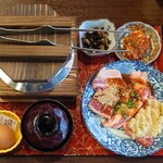 米と焼肉 肉のよいち - カルビ三昧定食