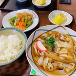 Maru Hachi - きしめん定食780円