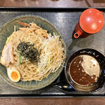 Mendo Koro Tabushi - ・本家 田ぶしつけ麺 790円/税込
                        ・大盛り 無料
                        ・味ネギ 100円/税込