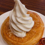 ジョナサン - 焼きたてデニッシュ ソフトクリーム添え