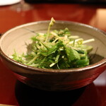 個室焼肉 牛道 - 水菜のサラダ