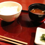 個室焼肉 牛道 - ご飯、御御御付け、お新香