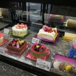 パティスリーヨシノリアサミ - ケーキショーケース