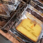 パティスリーヨシノリアサミ - パウンドケーキ