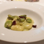 リストランテ ペガソ - 十勝男爵のニョッキ　空豆とチョリソ、モンヴィーゾチーズ