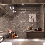 八王子 ステーキ 鉄板焼 いわ倉亭 - カウンター正面で、鉄板焼きをLIVEで！！