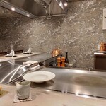 八王子 ステーキ 鉄板焼 いわ倉亭 - カウンター