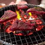 万正 - アカミ焼き焼き風景