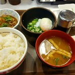 すき家 - 納豆混ぜのっけ朝食