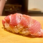 鮨 はしもと - 2022.5.  大トロ