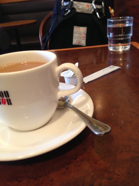 ドトールコーヒーショップ 三軒茶屋2丁目店 三軒茶屋 カフェ 食べログ
