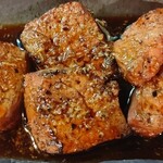 もつ焼 まるい - レバタレ焼き