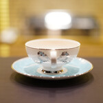 トゥ・ラ・ジョア イズム - 