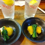 もつ焼 まるい - お通し（ジャガイモの甘辛煮）