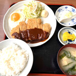 ユーカラ - 豚カツ定食　¥1,300（税込）