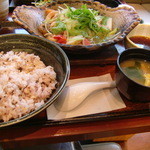 Ootoya - 四元豚とたっぷり野菜の蒸し鍋定食