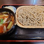 Sobakiri hachidai - 肉せいろ(大盛)