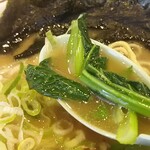 らーめん堂 仙台っ子 - 「小松菜」リフト⤴シャッキシャキ♪