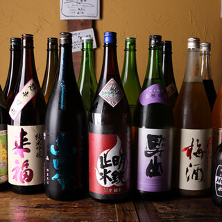 Enjoy local sake from all over the country carefully selected according to the season and exquisite cuisine.