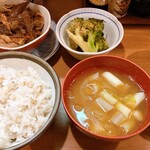 Masukawa - 牛肉煮