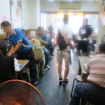 興隆居 - 店内の様子