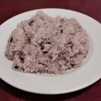 和牛熟成牛とシチリアワイン せいとう 本店 - 雑穀米