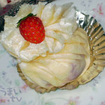 パティスリー ラ フォンティーヌ - いちごのクレープ　￥３４０