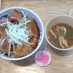 Ganso Butadon'Ya Tonton - 豚バラ丼