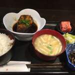 季節料理 椿 - からすガレイ煮付定食