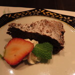 炉端炭火ダイニング海 - 2022年の｢季節の会席料理｣ガトーショコラ