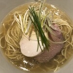 麺屋一燈 - 貝と豚出汁のらーめん