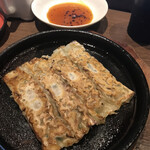 中国料理 ファンファン - 名物鉄鍋餃子