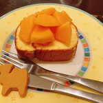 森のらくだ - メロンロールケーキ