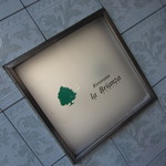 VIA Brianza - 入り口横の看板