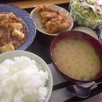 にじいろ食堂 - 麻婆豆腐＋唐揚げ定食