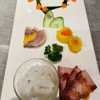 涵梅舫 銀座店 - 四種冷菜の盛り合わせ