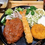 キムラカン - A定食（ハンバーグ、海老フライとクリームコロッケ）