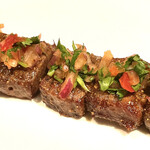 ガラムマサラ - 和牛のタンドリ。焼き加減も素晴らしい