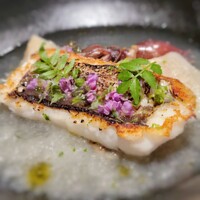 ラ・ボンヌターブル - 愛媛県産鱧のポワレ 蕪のブイヨン、青柚子