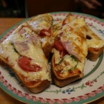 ヴァンヴェール珈琲 - ピザトースト(550円)