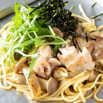 Japanese-Yakisoba (stir-fried noodles) with Tamba shimeji mushrooms and Tamba Ajiwai chicken